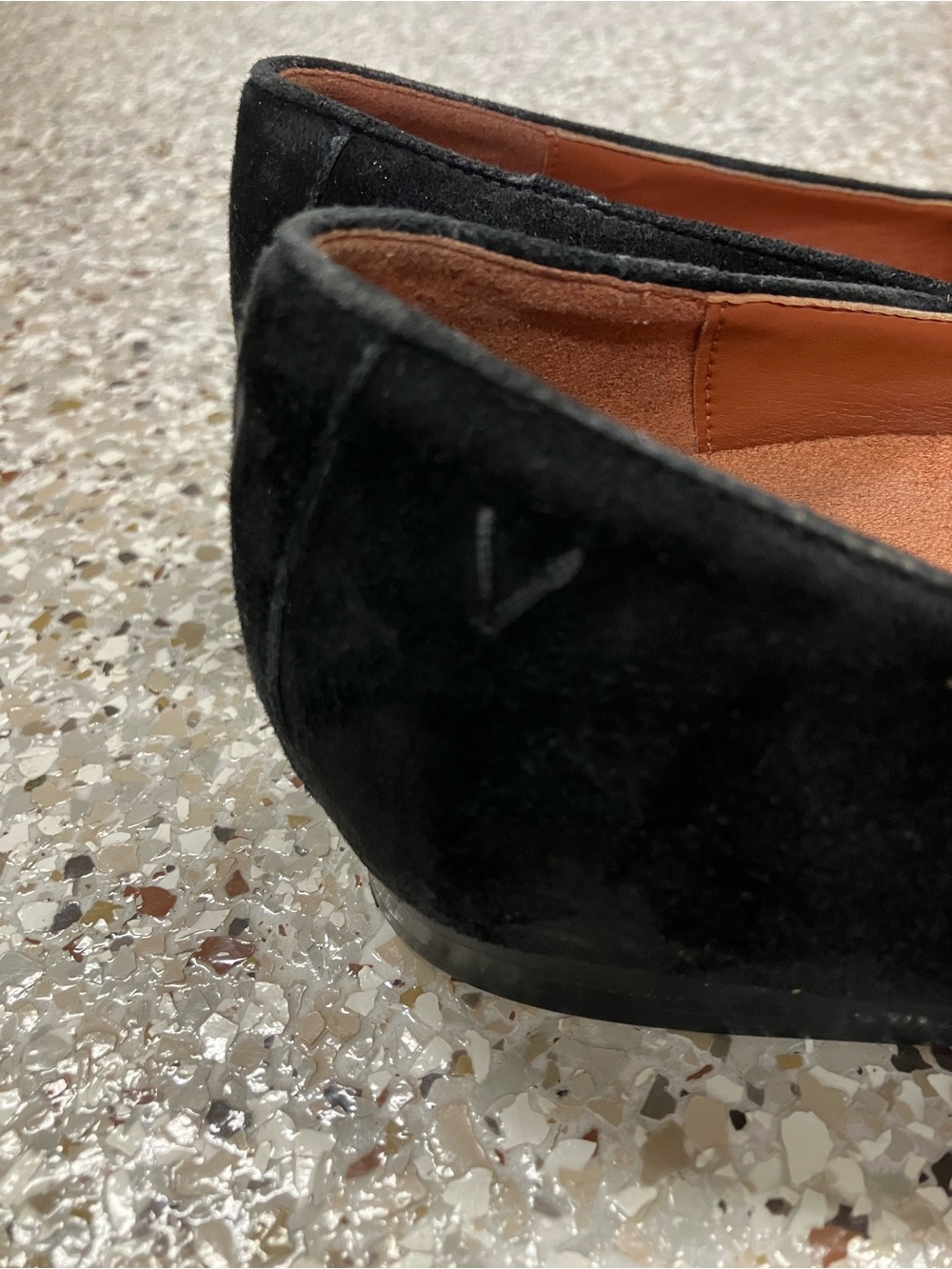 Vionic Willa Black Suede Slip-on Loafer (8.5) - Picture 5 of 10